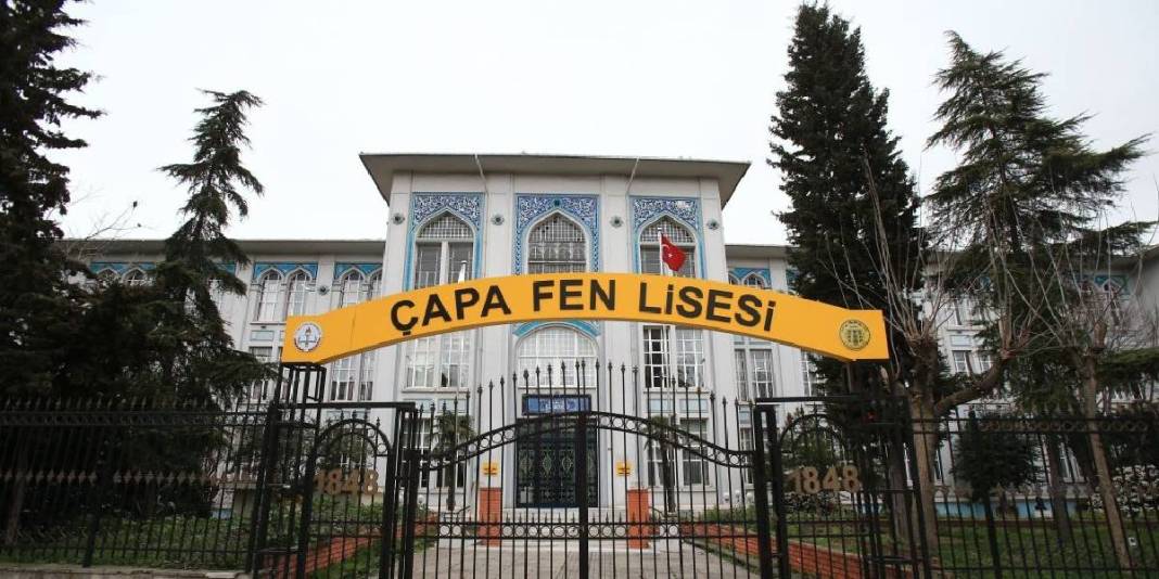 İşte Türkiye'nin en iyi 10 lisesi: Burada okuyanlar hem kendini hem de ailesini kurtarıyor 9